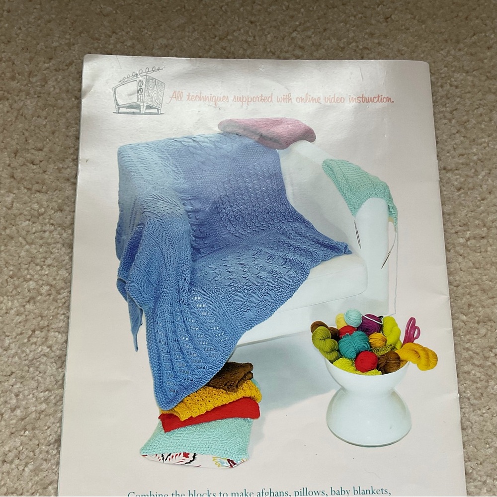 Knitting Kit with Yarn and Needles🎉FREE SHIPPING, FREE SZ 11 NEEDLES. - Picture 3 of 11